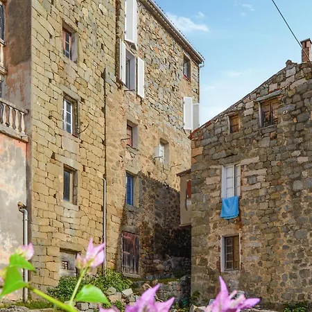 3 Bedroom Gorgeous Apartment In Olmeto Appartamento *