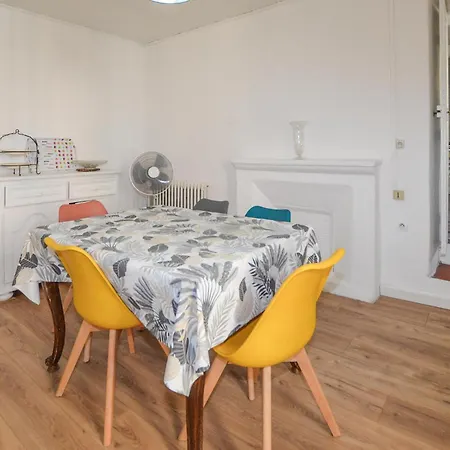 3 Bedroom Awesome In * Olmeto (Corsica)