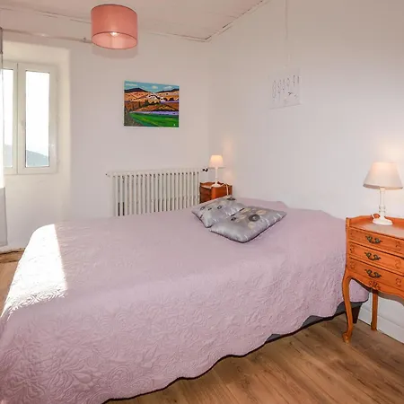 3 Bedroom Gorgeous Apartment In Olmeto