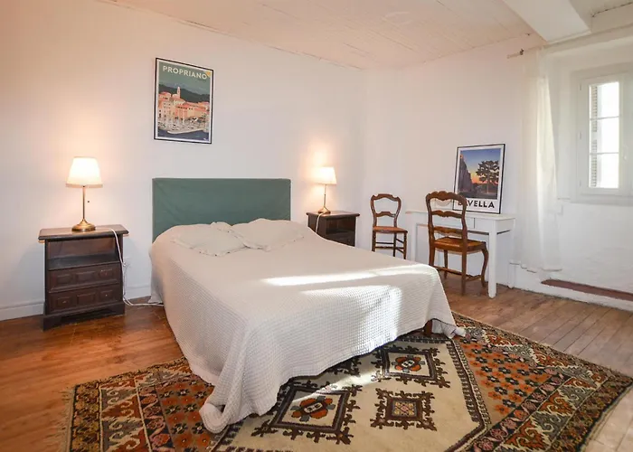3 Bedroom Awesome In Olmeto (Corsica)