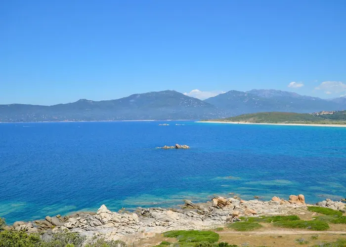 3 Bedroom Awesome In Olmeto (Corsica)